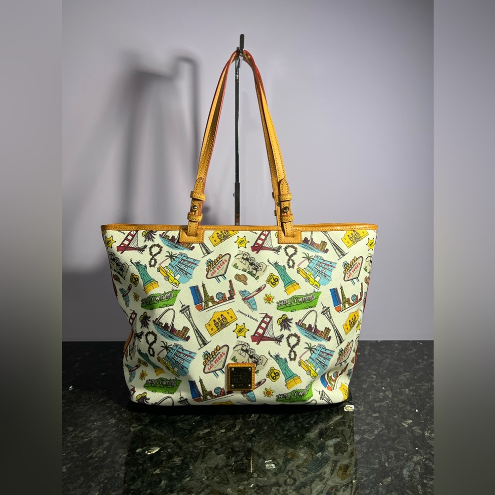 HTF Sold Out Dooney & Bourke Americana Landmark Tote